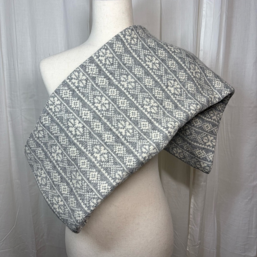 The Gap Wool Blend Fair Isle Infinity Scarf Gray Ivory Unisex